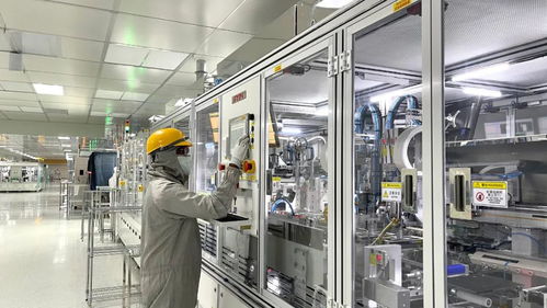 十年磨一剑 从跟跑到领跑，中国液晶面板与通讯设备的双重逆袭